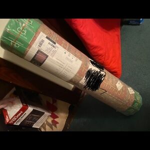 Rug 2’7” by 10”